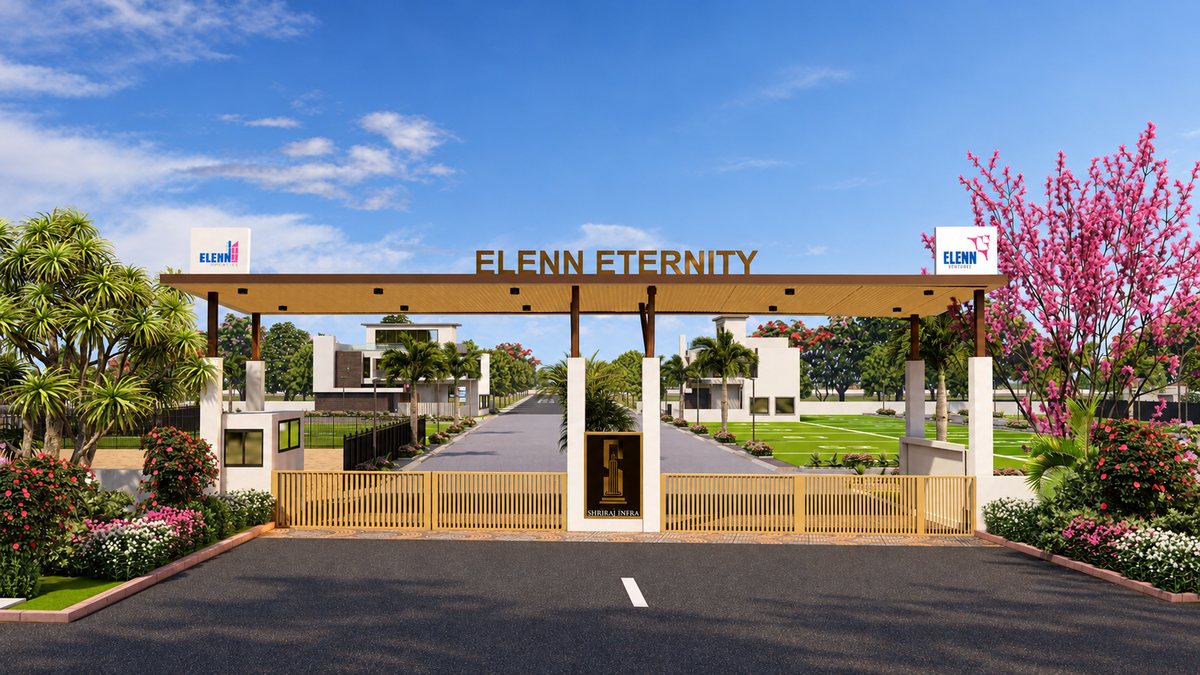 Grand entrance arch of Elenn Eternity